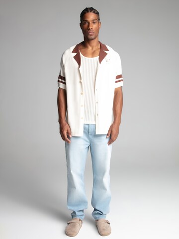 Coupe regular Chemise 'Retro Resort' SikSilk en beige