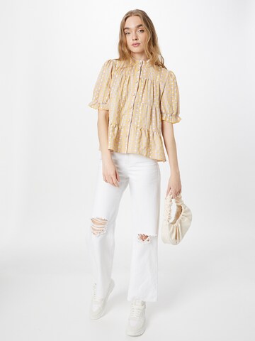 NÜMPH Blouse in Beige