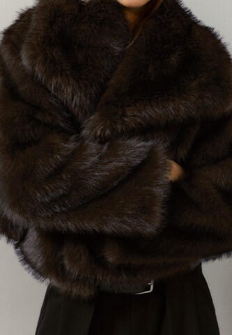 Pull&Bear Wintermantel in Bruin