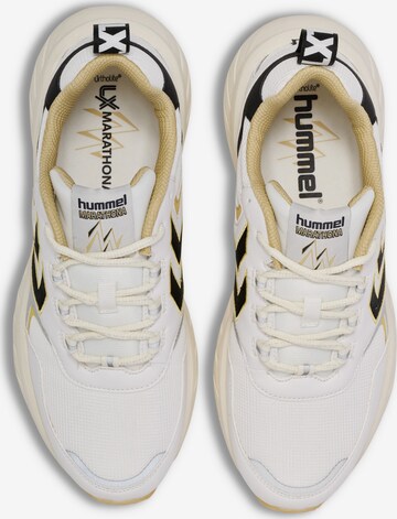 Hummel Sportschuh in Weiß