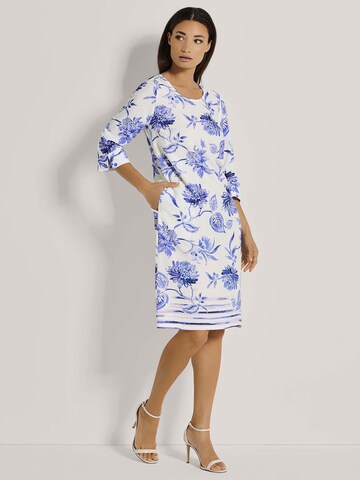 MADELEINE Kleid in Weiß: Vorderseite