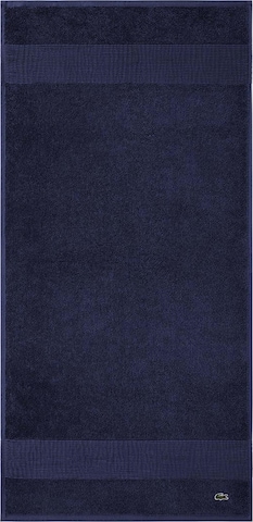 LACOSTE Handtuch 'LLECROCO' in Blau: Vorderseite
