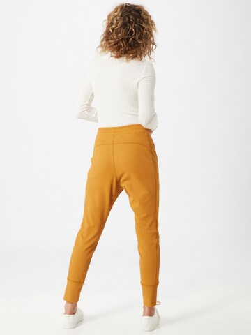 Tapered Pantaloni 'Future 2.0' di MAC in giallo