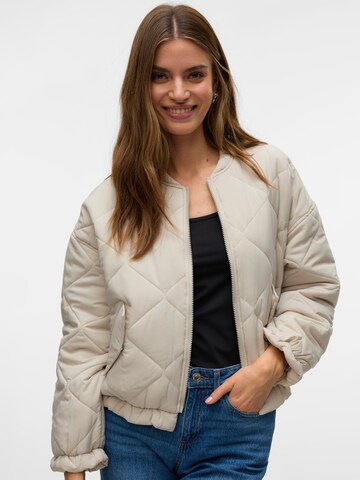 Giacca di mezza stagione 'Yrsa' di VERO MODA in grigio