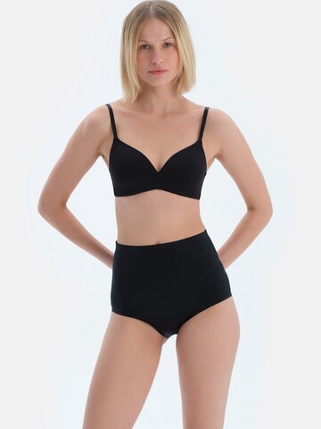 Slip modellante di Dagi in nero