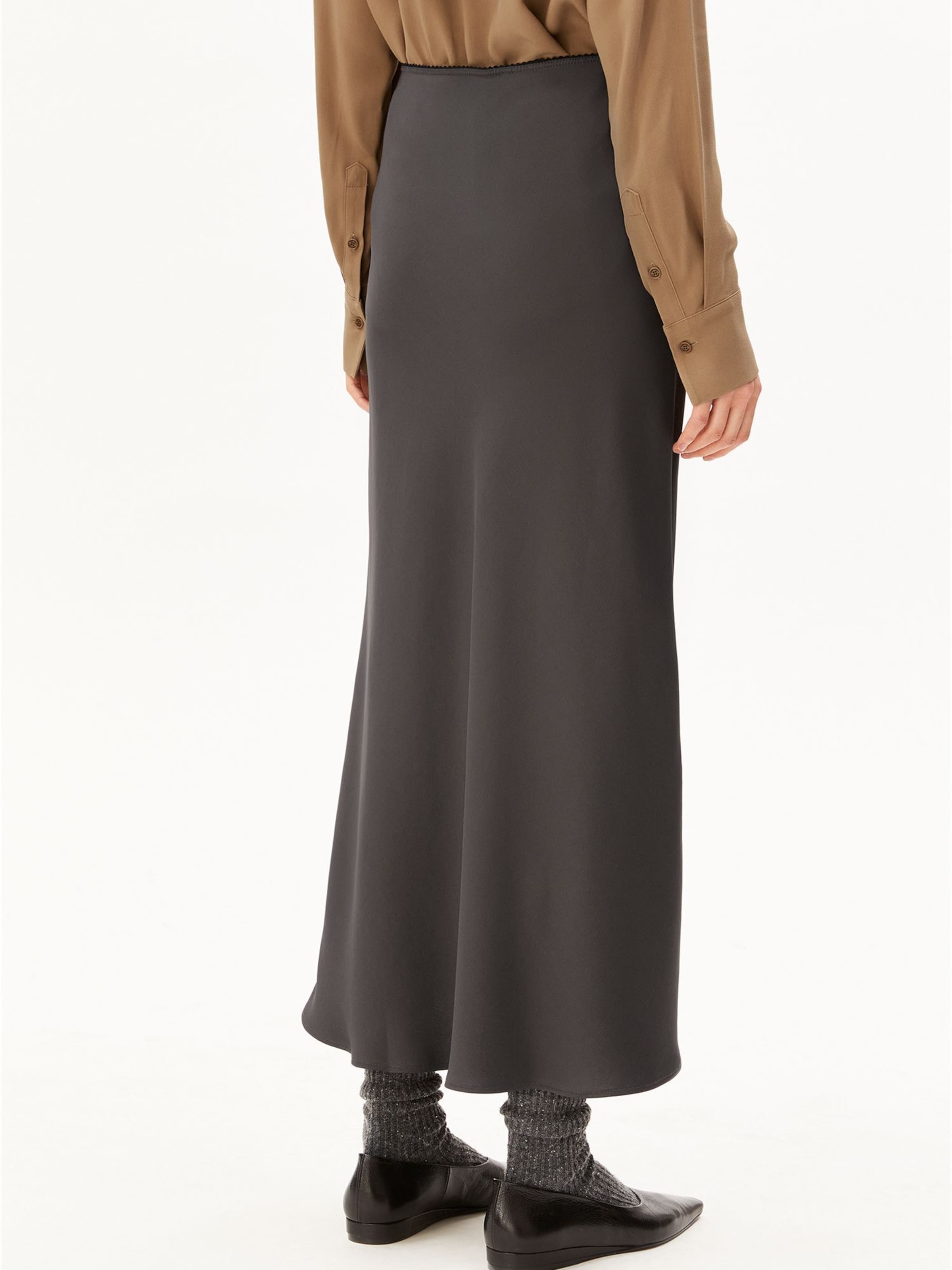 ARMEDANGELS Rock LENOVAA SATIN in Grau: Seite