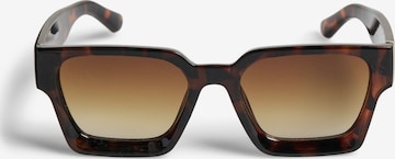 Lunettes de soleil 'PCKaren' PIECES en marron : devant