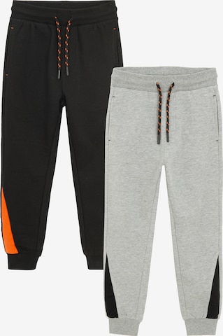 Cool Club Tapered Housut värissä harmaa: etupuoli