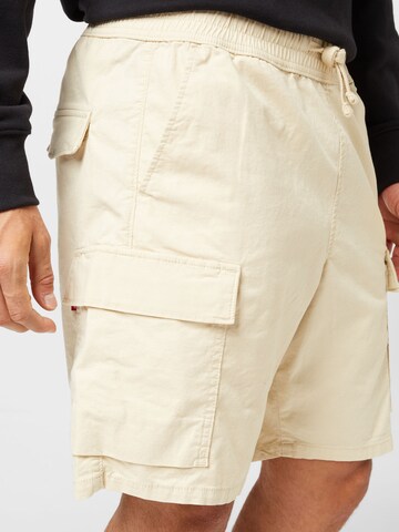 Regular Pantalon cargo 'Surplus Cargo Short' LEVI'S ® en beige