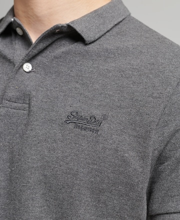 Superdry - Camiseta 'CLASSIC' en gris