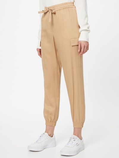 Calvin Klein Bojówki w kolorze beżowym, Podgląd na modelu(-ce)