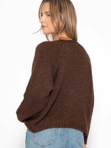 SASSYCLASSY Sweater in Brown