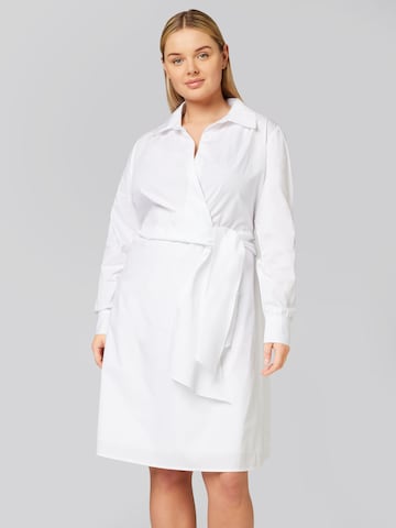 Abito camicia 'Delia' di Guido Maria Kretschmer Curvy in bianco: frontale