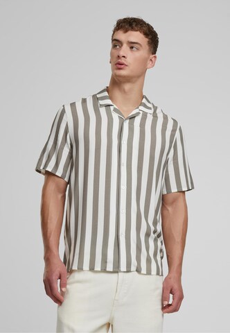 Urban Classics Regular fit Button Up Shirt in White