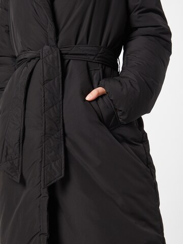 VILA Winter Coat 'Feriza' in Black