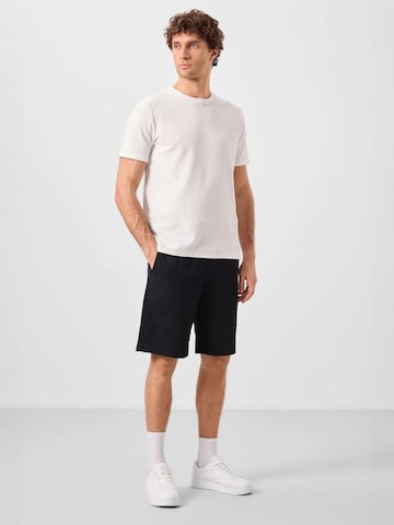 Tommy Life - Regular Calças em preto