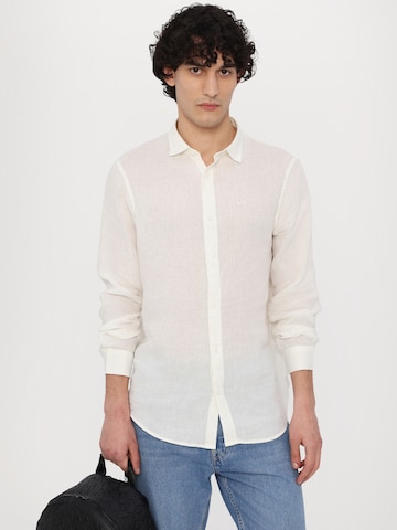 Regular fit Camicia di ARMANI EXCHANGE in bianco