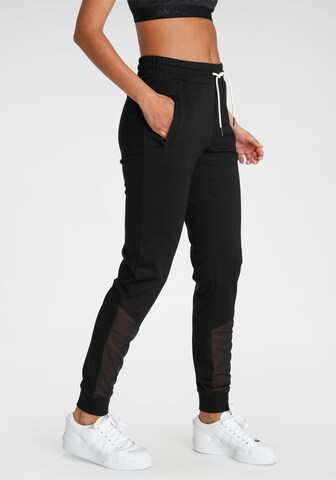 OCEAN SPORTSWEAR Tapered Workout Pants in Black