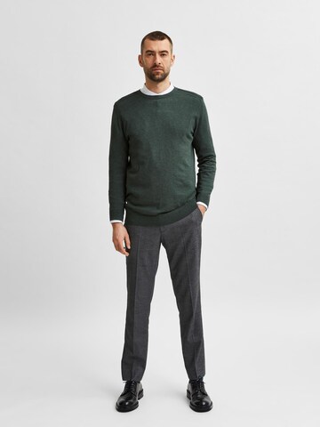 SELECTED HOMME Klasický střih Svetr 'Berg' – zelená