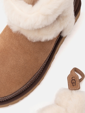 UGG - Botas 'Classic Mini Heritage' en marrón