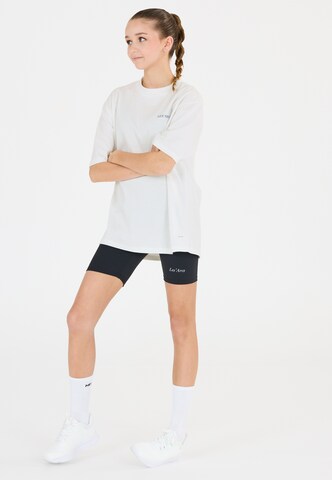 Les'Arcs Performance shirt 'Tynan' in White
