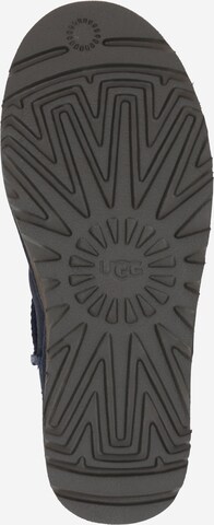 UGG حذاء للثلج 'Classic' بلون أزرق