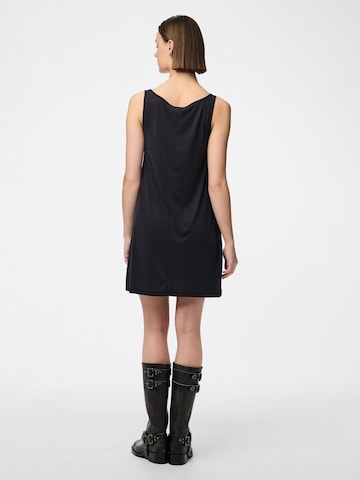 Robe 'ANORA' PIECES en noir
