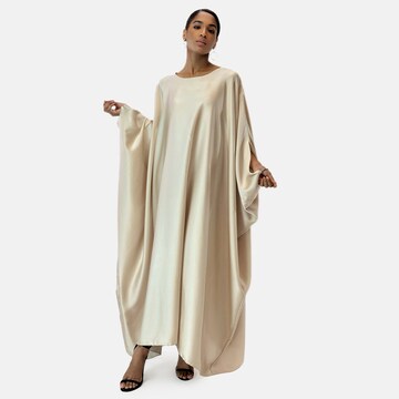 Robe Elara en beige : devant