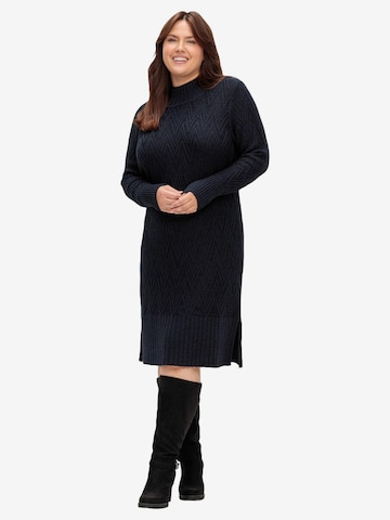 SHEEGO Knitted dress in Blue: front