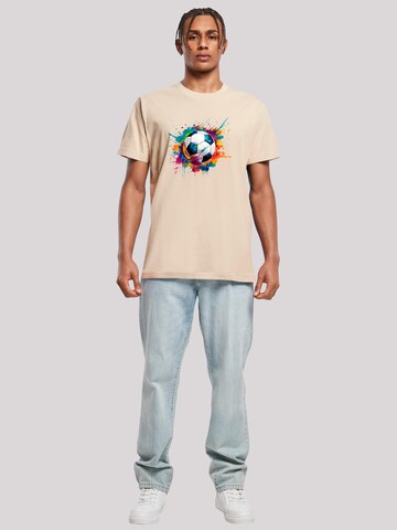 F4NT4STIC T-Shirt 'Bunte Fußball Grafik' in Beige