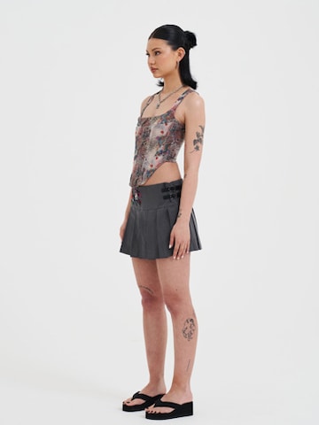Fustă de la Ed Hardy pe gri