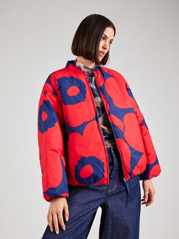 Marimekko Välikausitakki 'HOLKKI UNIKKO' värissä punainen: etupuoli