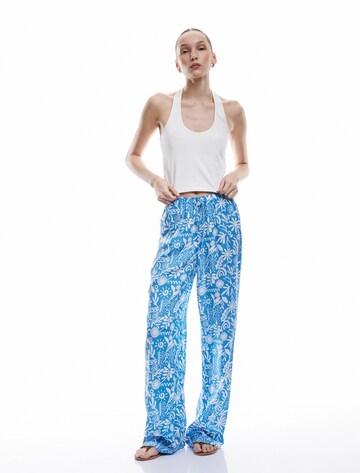 Koton Loose fit Trousers in Blue: front