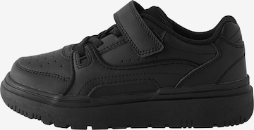 juoda Next Pusbačiai: priekis