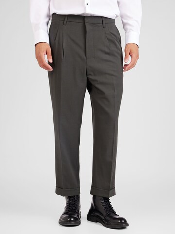 Studio Seidensticker Regular Pleat-Front Pants in Grey: front