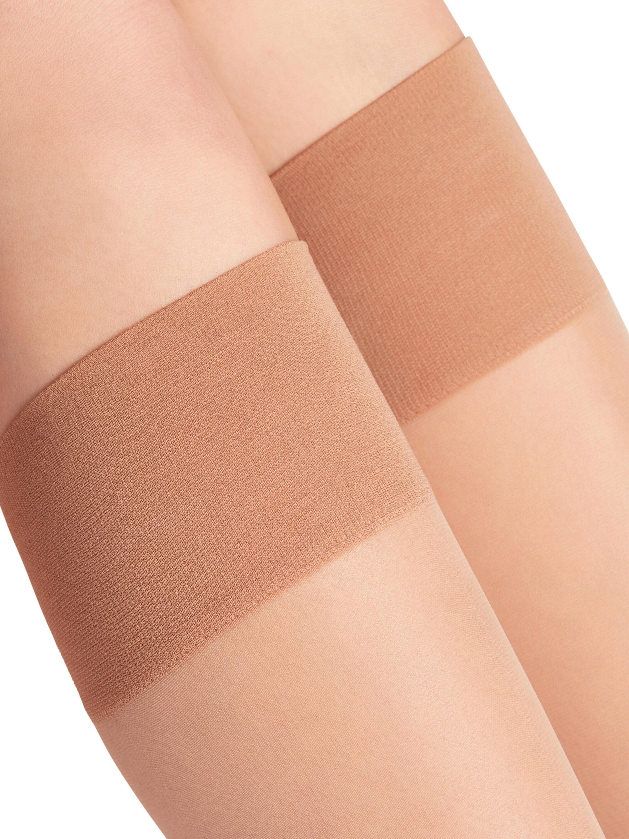 FALKE Knee High Socks in Pink