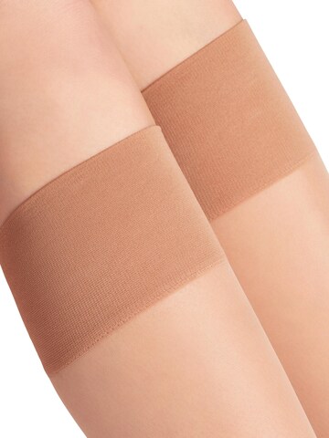 FALKE Knee High Socks in Pink