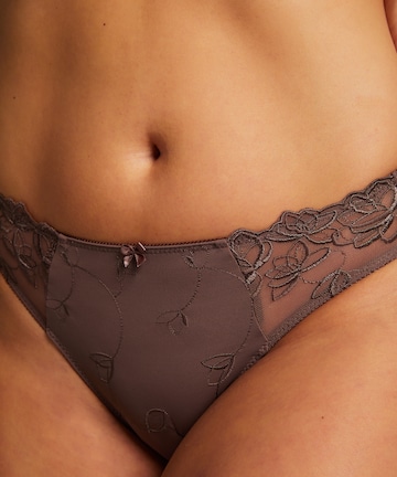 Hunkemöller Slip 'Diva' in Braun