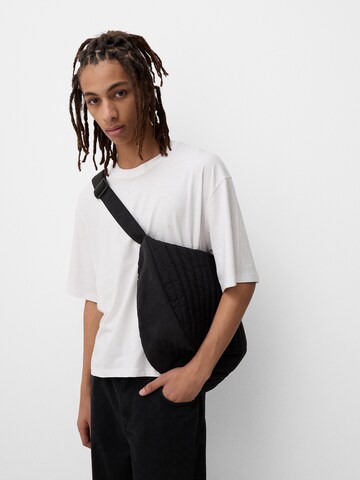Bershka Olkalaukku värissä musta