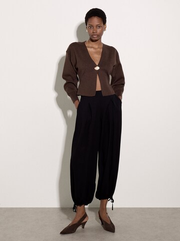 Cardigan ' Gerippte Strickjacke ' Apricot en marron : devant