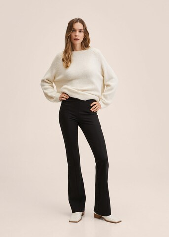 évasé Pantalon MANGO en noir