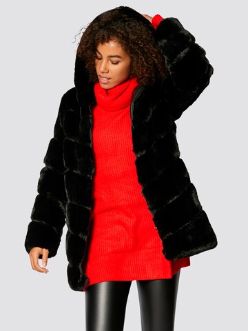 FRESHLIONS Winter Coat in Black: front