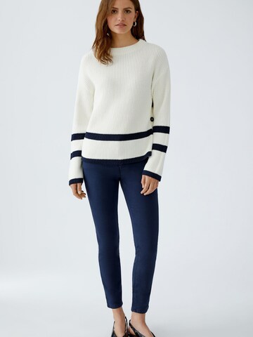 Pulover 'VINIAH' de la OUI pe alb: față