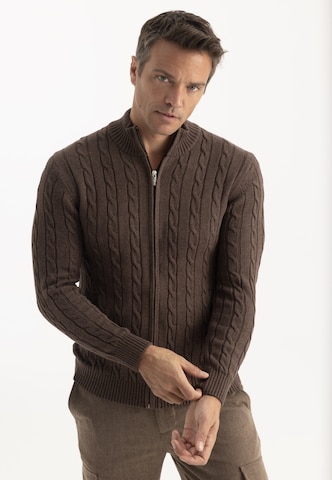 Vestes en maille Felix Hardy en marron : devant