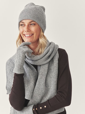 TATUUM Keps i grå: framsida