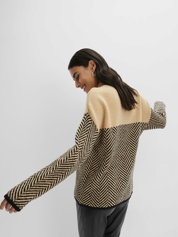 bonprix Sweter w kolorze beżowy