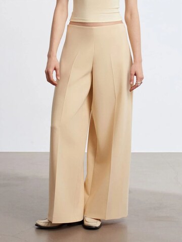 Dilvin Wide leg Pants in Beige