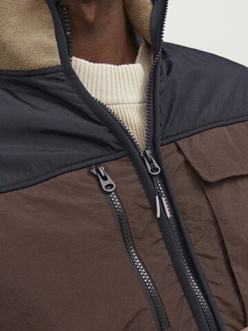 JACK & JONES Sweatjacke in Beige