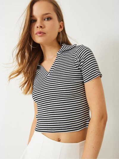 Bianco Lucci Särk 'T-Shirts' S suuruses must / valge, Tootevaade