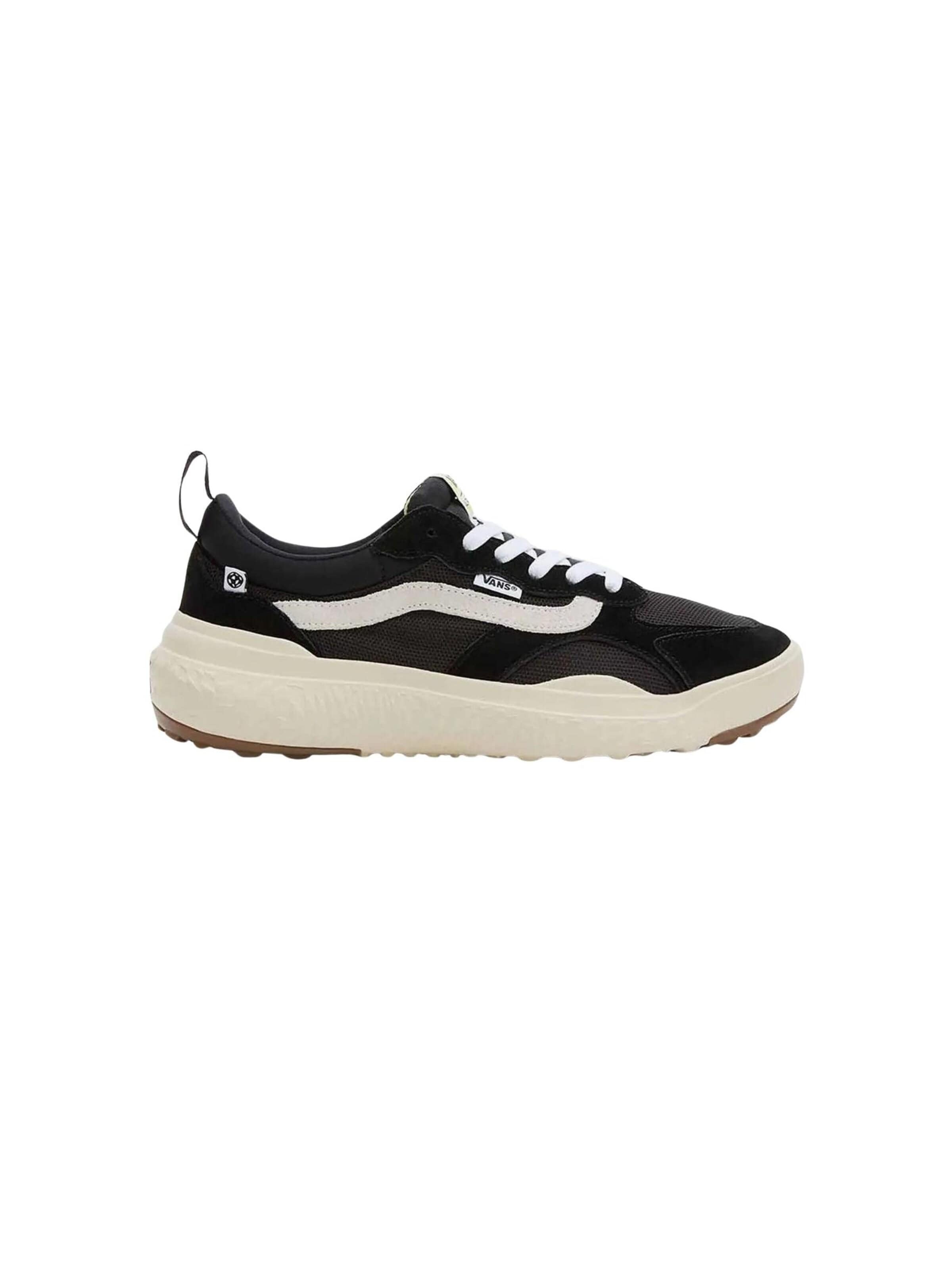 Baskets basses 'ULTRARANGE NEO VR3' VANS en noir : devant